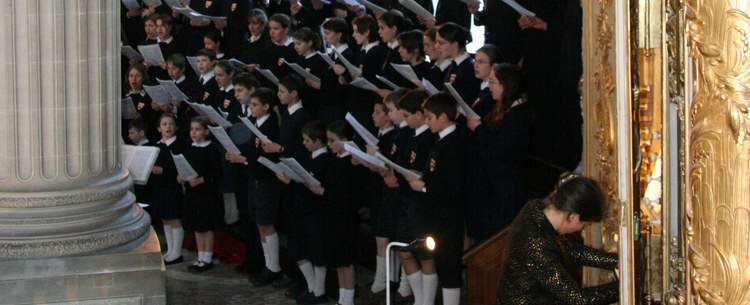 Messe au château de Versailles le 7 mai
